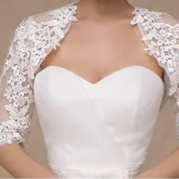 Super cuten fancy new never worned for any occasion! - Picture 5 of 5